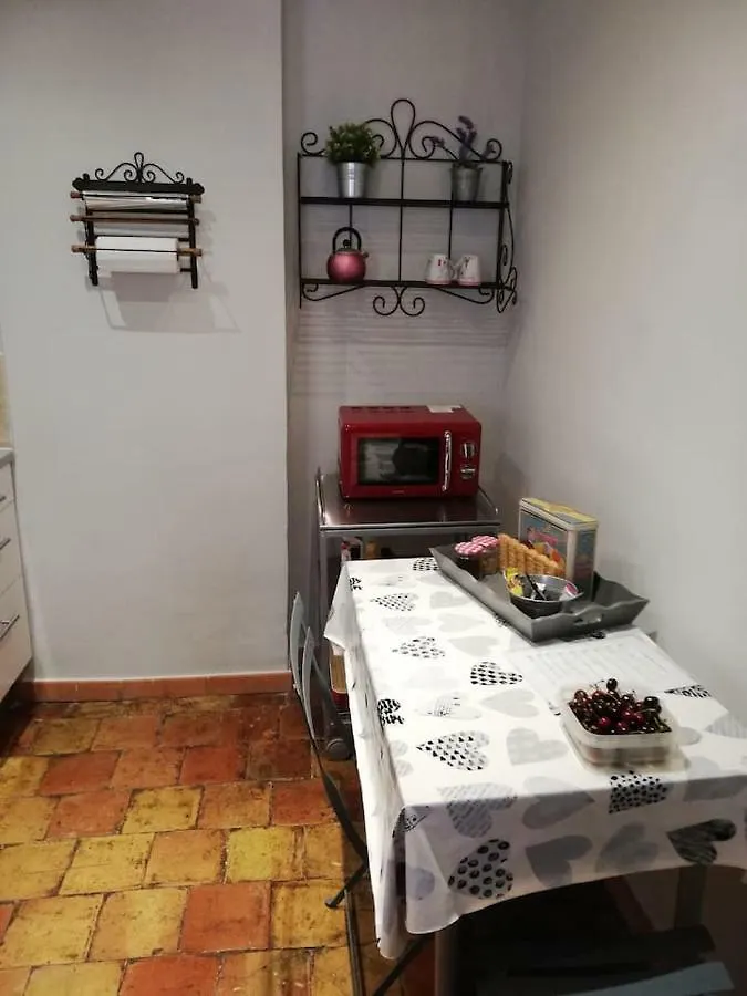 Studio Ensoleille, Typique Centre Historique, Wifi Aix-en-Provence Apartament